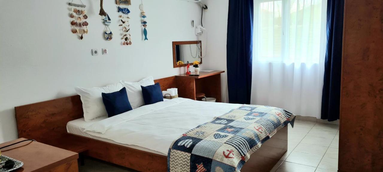 Casa Epat Hotel Două Mai Екстериор снимка